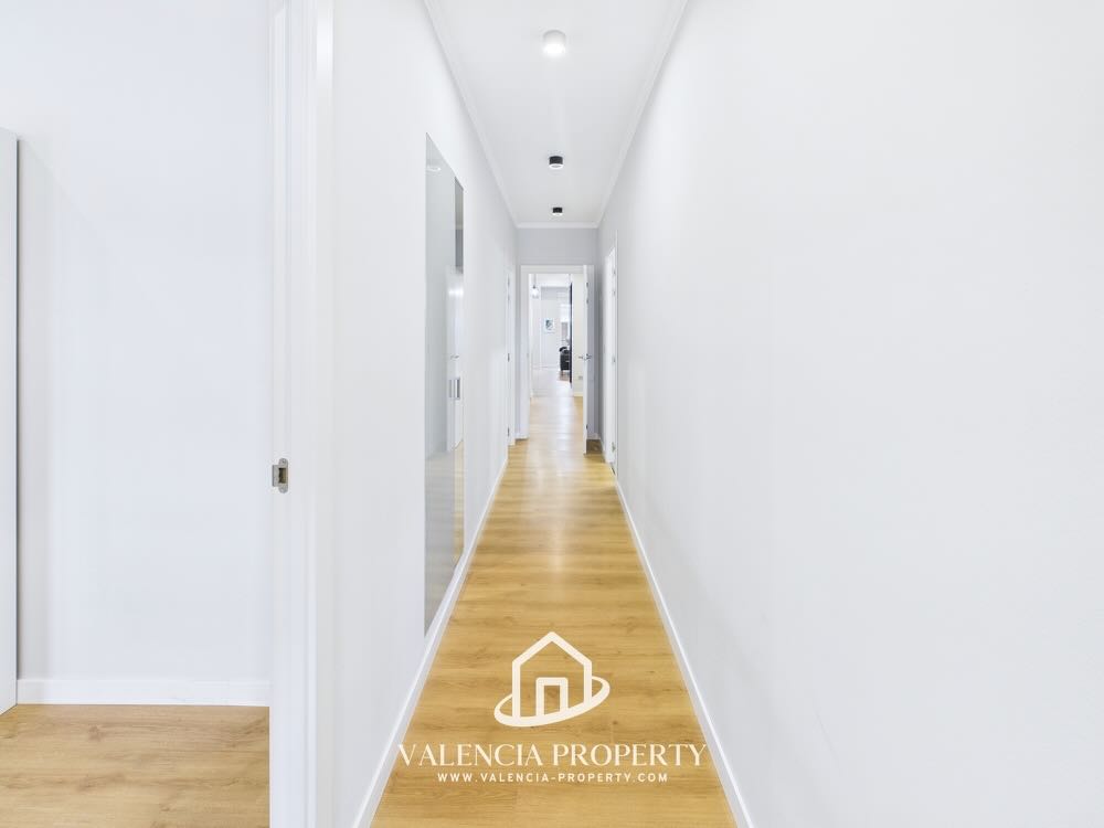Property 2440 - Image 30